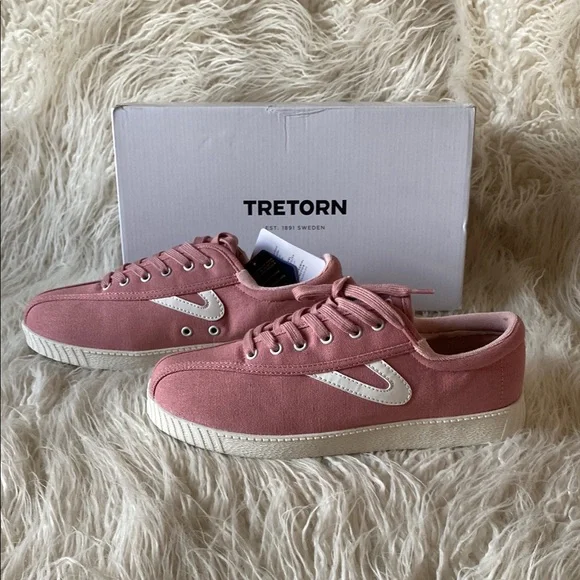 Tretorn Nylite Plus Canvas Retro Sneakers, Blush, Size 9 Women’s, NWT - Picture 2 of 7